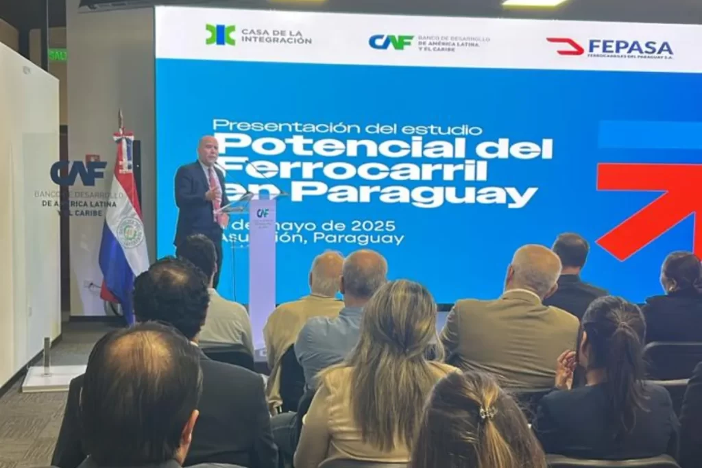 CAF y FEPASA presentan hoja de ruta para reactivar el ferrocarril de carga en Paraguay